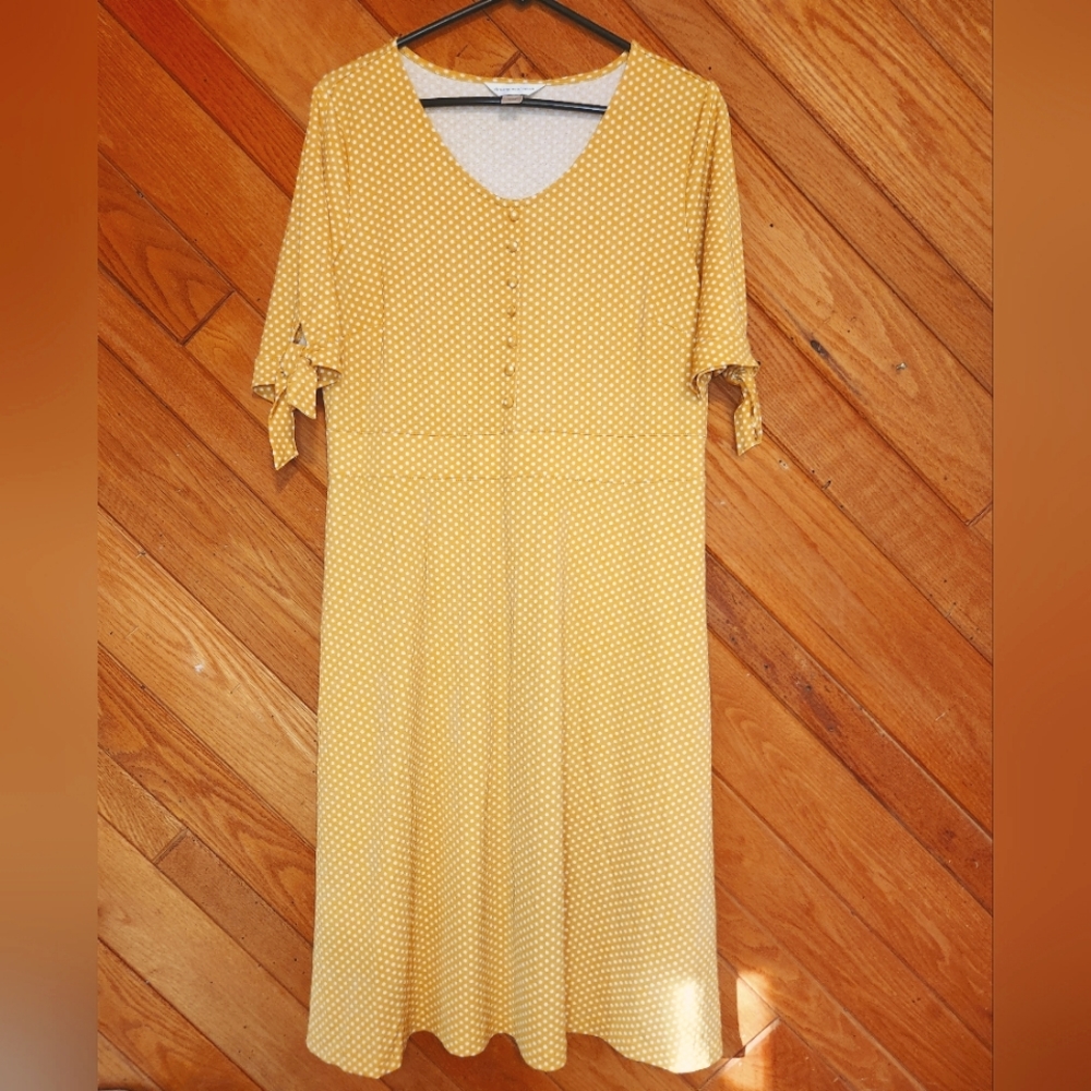 Christopher & Banks mustard yellow short tied sleeve polka dot dress size Medium